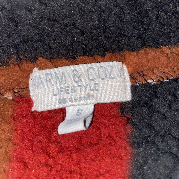 Cropped Teddy Pullover - Picture 2 of 2